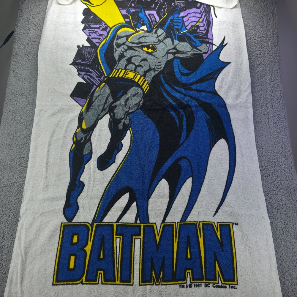 Vintage 1991 DC Comics Batman Beach Towel Blue Yellow White 32x57 Terry Cloth